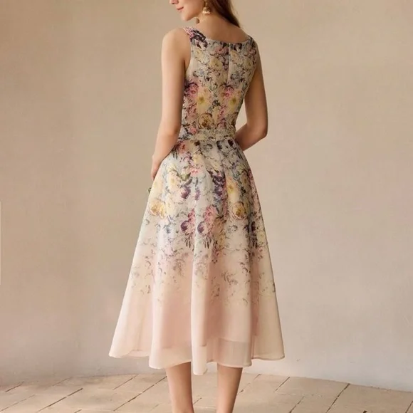 🩷MOTF floral dress size M - NWT - Picture 3 of 11